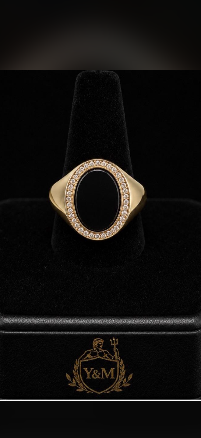 Anillo de piedra negra